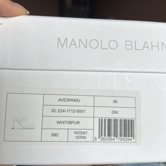 Manolo Blahnik Women Two-Tone Leather And Mesh Avespamu Mules - Picture 3 of 6